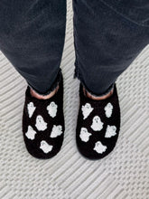 Load image into Gallery viewer, Halloween Slippers in Seven Prints