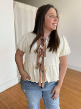 Load image into Gallery viewer, PREORDER: Tied Up In A Bow Textured Blouse