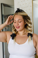 Load image into Gallery viewer, Got Your Back Heatless Curling Set in Black