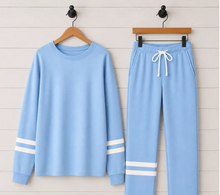 Load image into Gallery viewer, PREORDER: The SCENTSY Varsity Social Set 10.25.26