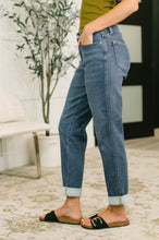 Load image into Gallery viewer, Shane Mid Rise Billie Boyfriend Jean in Dark Cozy Indigo