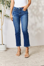 Load image into Gallery viewer, BAYEAS Distressed Cropped Jeans