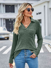 Load image into Gallery viewer, Ribbed Notched Long Sleeve T-Shirt with Pocket