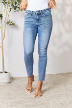 Load image into Gallery viewer, BAYEAS Raw Hem Skinny Jeans