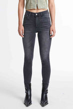 Load image into Gallery viewer, BAYEAS Cropped Skinny Jeans