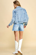 Load image into Gallery viewer, Veveret Button Up Pearl Detail Long Sleeve Denim Jacket
