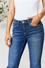 Load image into Gallery viewer, BAYEAS Distressed Cropped Jeans
