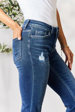 Load image into Gallery viewer, BAYEAS Distressed Cropped Jeans
