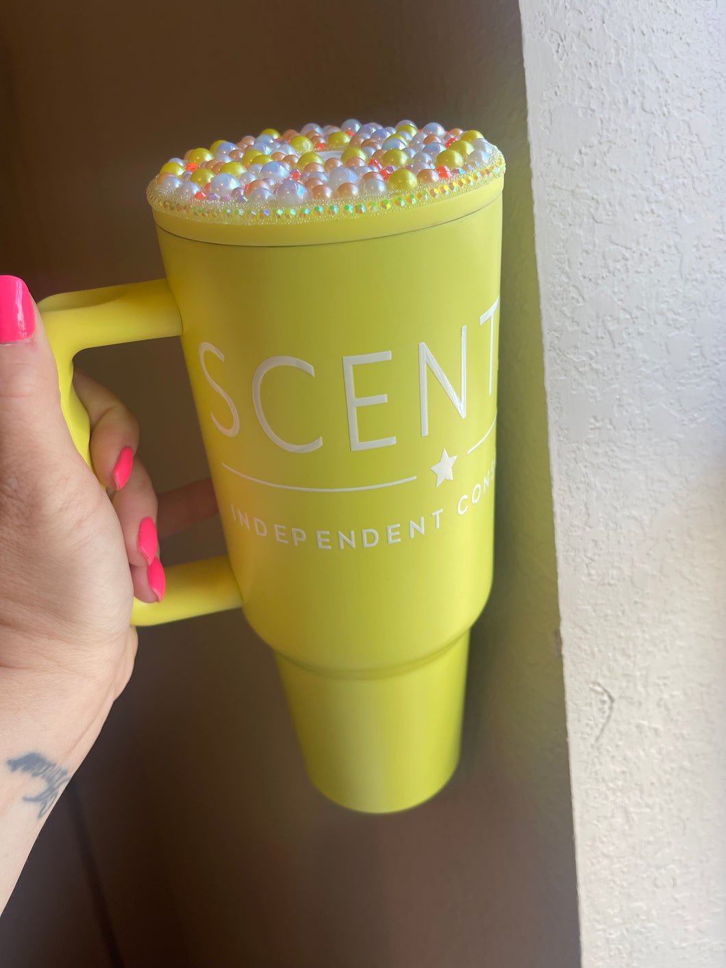 Pearl studded scentsy 40oz Tumbler