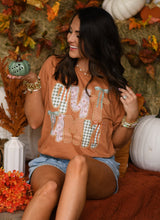 Load image into Gallery viewer, Autumn Faux Patch And Checkered Leaves Tee
