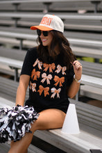Load image into Gallery viewer, Orange and White Bows Tee
