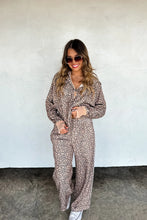Load image into Gallery viewer, PREORDER: Floral &amp; Cheetah Easy Does it Pullover
