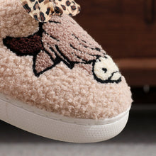 Load image into Gallery viewer, PREORDER: Highland cow with leopard bow slippers  8.17.26
