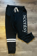 Load image into Gallery viewer, PREORDER: The SCENTSY Varsity Social Set 10.25.26

