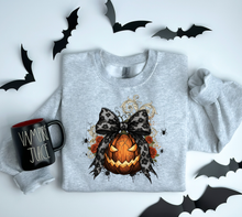 Load image into Gallery viewer, Cute &amp; Creepy Pumpkin
