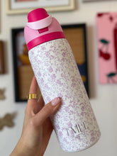 Load image into Gallery viewer, 32 ounce beauty bottle
