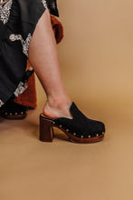 Load image into Gallery viewer, Claire Suede Clog

