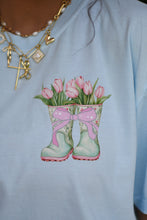 Load image into Gallery viewer, Petals And Pretty Things Tee
