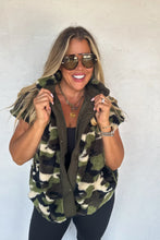 Load image into Gallery viewer, PREORDER: Linden Sherpa Vest Jacket
