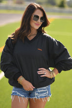 Load image into Gallery viewer, Spirit Embroidered Windbreaker Pull Over
