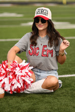 Load image into Gallery viewer, Sic Em' Tee
