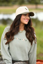 Load image into Gallery viewer, Ducks and Bows Embroidered Sweatshirt
