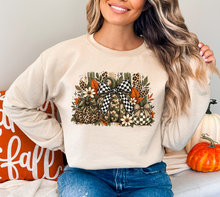 Load image into Gallery viewer, Camo Pumpkins
