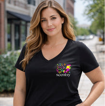 Load image into Gallery viewer, World tour 26 sqaures VNECK
