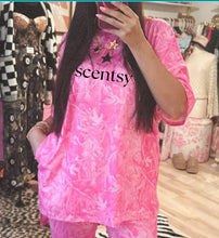 Load image into Gallery viewer, Pink camo pant set
