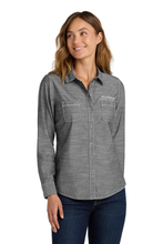 Load image into Gallery viewer, Women's Slub Chambray Shirt
