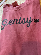 Load image into Gallery viewer, Scentsy leaf tee
