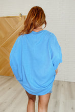 Load image into Gallery viewer, Minimal Muse Batwing Tee in Blue Ocean
