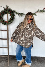 Load image into Gallery viewer, PREORDER: Printed Peyton Puffer Jacket
