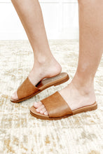 Load image into Gallery viewer, Sole Mate Slip on Sandals in Tan
