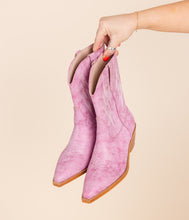 Load image into Gallery viewer, Bowie Metallic Boot in Pink
