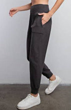 Load image into Gallery viewer, Rib Brushed Full Length Jogger Pant in Black
