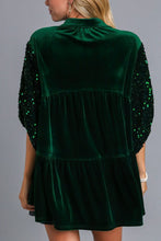 Load image into Gallery viewer, Umgee Sequin Detail Tiered Back Half Sleeve Shirt
