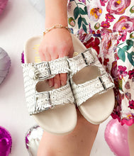 Load image into Gallery viewer, Intertwine Dual Woven Strap Slide in White
