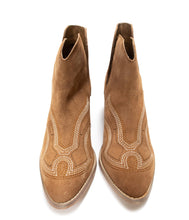 Load image into Gallery viewer, Journee Ankle Boots in Tan
