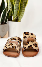 Load image into Gallery viewer, Spirited Dual Strap Slide in Leopard
