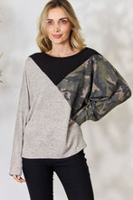 Load image into Gallery viewer, BiBi Brushed Hacci Color Block Long Sleeve Top
