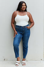 Load image into Gallery viewer, Judy Blue Aila Regular Full Size Mid Rise Cropped Relax Fit Jeans
