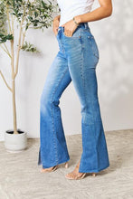 Load image into Gallery viewer, BAYEAS Slit Flare Jeans
